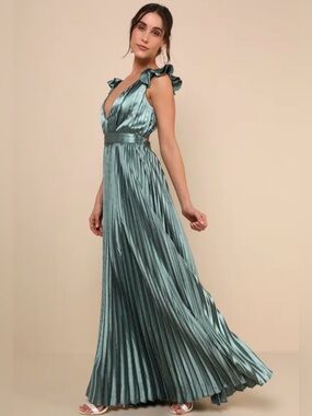 Lulu's Seafoam Green Pleated Maxi Dress with Ruffle Straps
